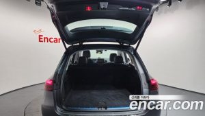 Mercedes-Benz GLE-Class GLE300d 4MATIC 2025 года из Южной Кореи
