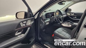 Mercedes-Benz GLE-Class GLE300d 4MATIC 2025 года из Южной Кореи