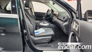 Mercedes-Benz GLE-Class GLE300d 4MATIC 2025 года из Южной Кореи