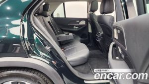 Mercedes-Benz GLE-Class GLE300d 4MATIC 2025 года из Южной Кореи