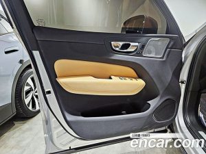 Volvo XC60 B6 ULTIMATE Bright 2024 года из Южной Кореи
