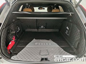 Volvo XC60 B6 ULTIMATE Bright 2024 года из Южной Кореи
