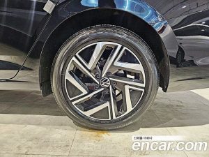 Volkswagen Jetta 1.5 TSI Premium 2023 года из Южной Кореи