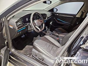 Volkswagen Jetta 1.5 TSI Premium 2023 года из Южной Кореи