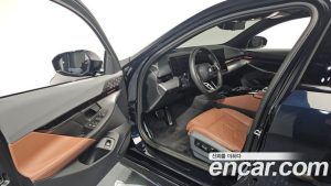 BMW 5-Series 530i xDrive M Sport 2024 года из Южной Кореи