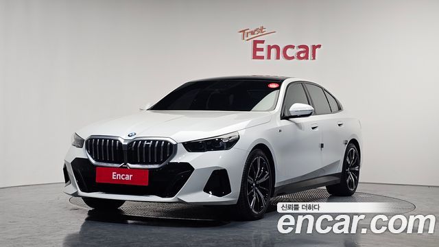 BMW 5-Series 530i xDrive M Sport 2025 года из Кореи