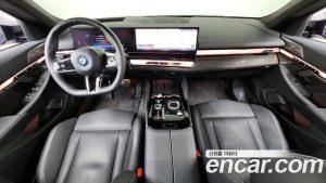 BMW 5-Series 550e xDrive M Sport PRO 2025 года из Южной Кореи