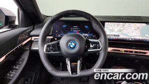 BMW 5-Series 550e xDrive M Sport PRO 2025 года из Южной Кореи