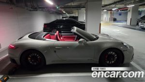 Porsche 911 CARRERA GTS Cabriolet 2024 года из Южной Кореи