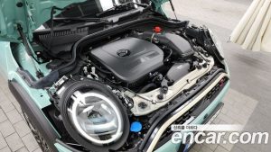 Mini Cooper 5Door Favoured 2025 года из Южной Кореи