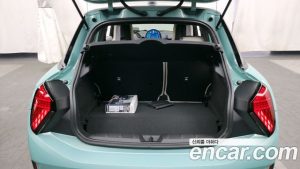 Mini Cooper 5Door Favoured 2025 года из Южной Кореи