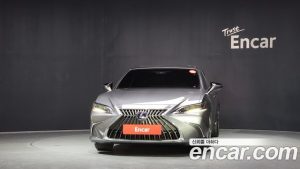 Lexus ES Executive 2022 года из Южной Кореи