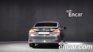 Lexus ES Executive 2022 года из Южной Кореи
