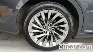 Lexus ES Executive 2022 года из Южной Кореи