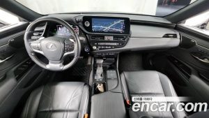 Lexus ES Executive 2022 года из Южной Кореи