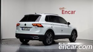 Volkswagen Tiguan 2.0 TDI 4 Prestige 2023 года из Южной Кореи
