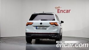 Volkswagen Tiguan 2.0 TDI 4 Prestige 2023 года из Южной Кореи