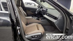 BMW 5-Series 520i 2024 года из Южной Кореи