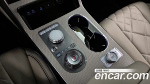 Genesis GV80 2.5T Бензин AWD 2024 года из Южной Кореи