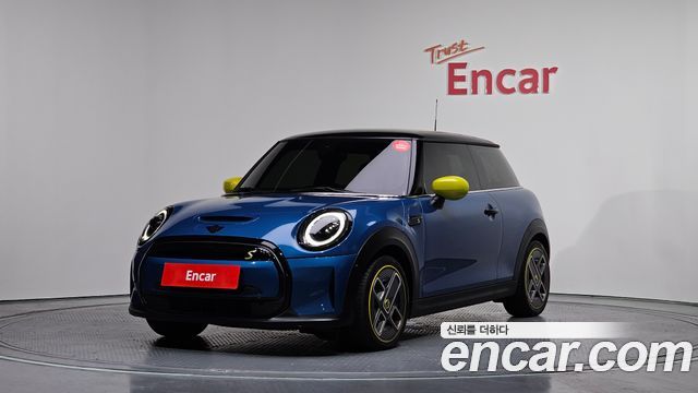 Mini Cooper SE ELECTRIC 2024 года из Кореи