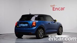 Mini Cooper SE ELECTRIC 2024 года из Южной Кореи