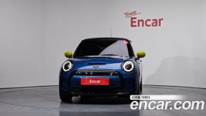 Mini Cooper SE ELECTRIC 2024 года из Южной Кореи