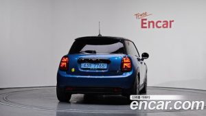 Mini Cooper SE ELECTRIC 2024 года из Южной Кореи