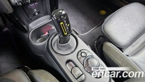 Mini Cooper SE ELECTRIC 2024 года из Южной Кореи