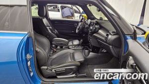 Mini Cooper SE ELECTRIC 2024 года из Южной Кореи
