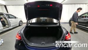 Mercedes-Benz E-Class E450 4MATIC Exclusive 2023 года из Южной Кореи