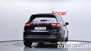 Porsche Cayenne 3.0 2023 года из Южной Кореи