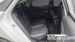 Hyundai AVANTE Modern 2025 года из Южной Кореи