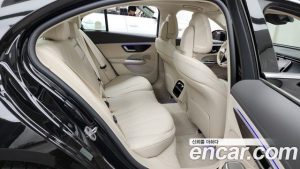 Mercedes-Benz E-Class E220d 4MATIC Exclusive 2025 года из Южной Кореи