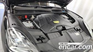 Porsche Cayenne 3.0 Coupe 2023 года из Южной Кореи
