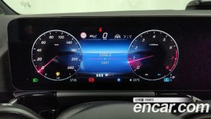 Mercedes-Benz GLA-Class GLA250 4MATIC 2025 года из Южной Кореи