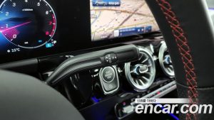 Mercedes-Benz GLA-Class GLA250 4MATIC 2025 года из Южной Кореи