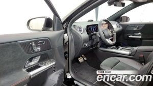 Mercedes-Benz GLA-Class GLA250 4MATIC 2025 года из Южной Кореи