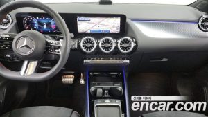 Mercedes-Benz GLA-Class GLA250 4MATIC 2025 года из Южной Кореи
