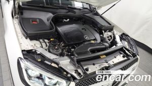 Mercedes-Benz GLC-Class GLC300 4MATIC Coupe 2023 года из Южной Кореи