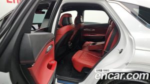 Genesis GV70 2.5T Бензин AWD 2025 года из Южной Кореи