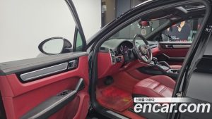 Porsche Cayenne 3.0 2023 года из Южной Кореи