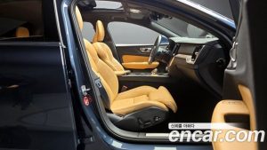 Volvo S60 B5 ULTIMATE Bright 2023 года из Южной Кореи