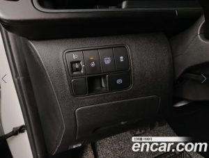 Hyundai Staria HEV 1.6 Tourer 9-Seater 2025 года из Южной Кореи