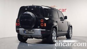 Land Rover Defender 110 D250 SE 2023 года из Южной Кореи