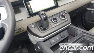 Land Rover Defender 110 D250 SE 2023 года из Южной Кореи