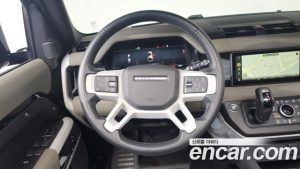 Land Rover Defender 110 D250 SE 2023 года из Южной Кореи