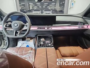 BMW 7-Series 740d xDrive M Sport 2025 года из Южной Кореи