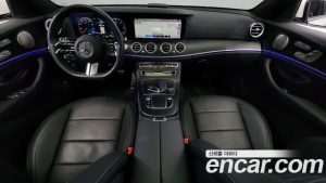 Mercedes-Benz E-Class E220d 4MATIC AMG Line 2023 года из Южной Кореи