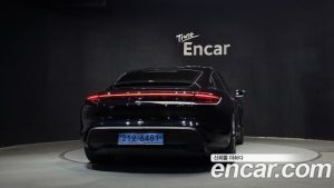 Porsche Taycan Base 2022 года из Южной Кореи