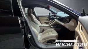 Porsche Taycan Base 2022 года из Южной Кореи
